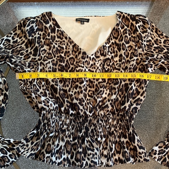 Shinestar Leopard Top - Picture 9 of 14